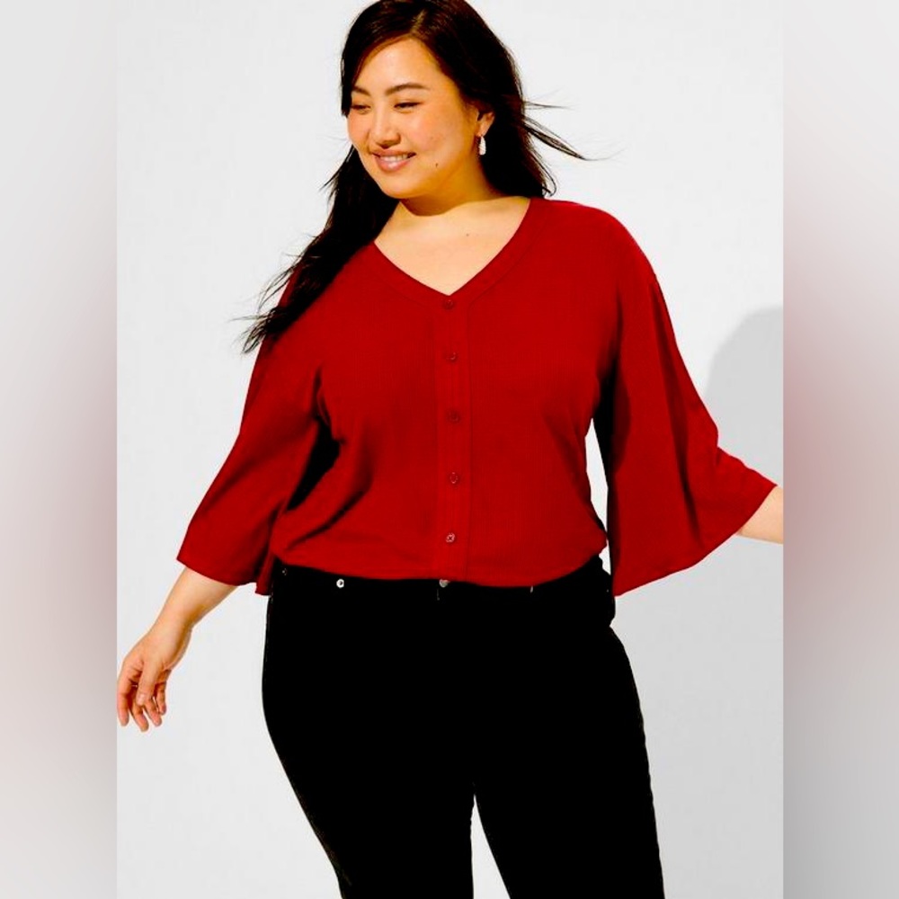 Torrid Size 3 Textured Jersey V-Neck Button Down Top